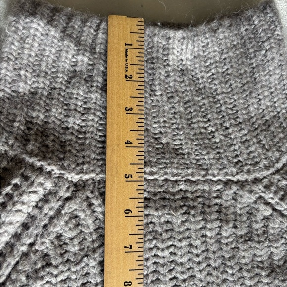 Abercrombie & Fitch Sweater Size L Cowl Neck Light Gray - Picture 7 of 11